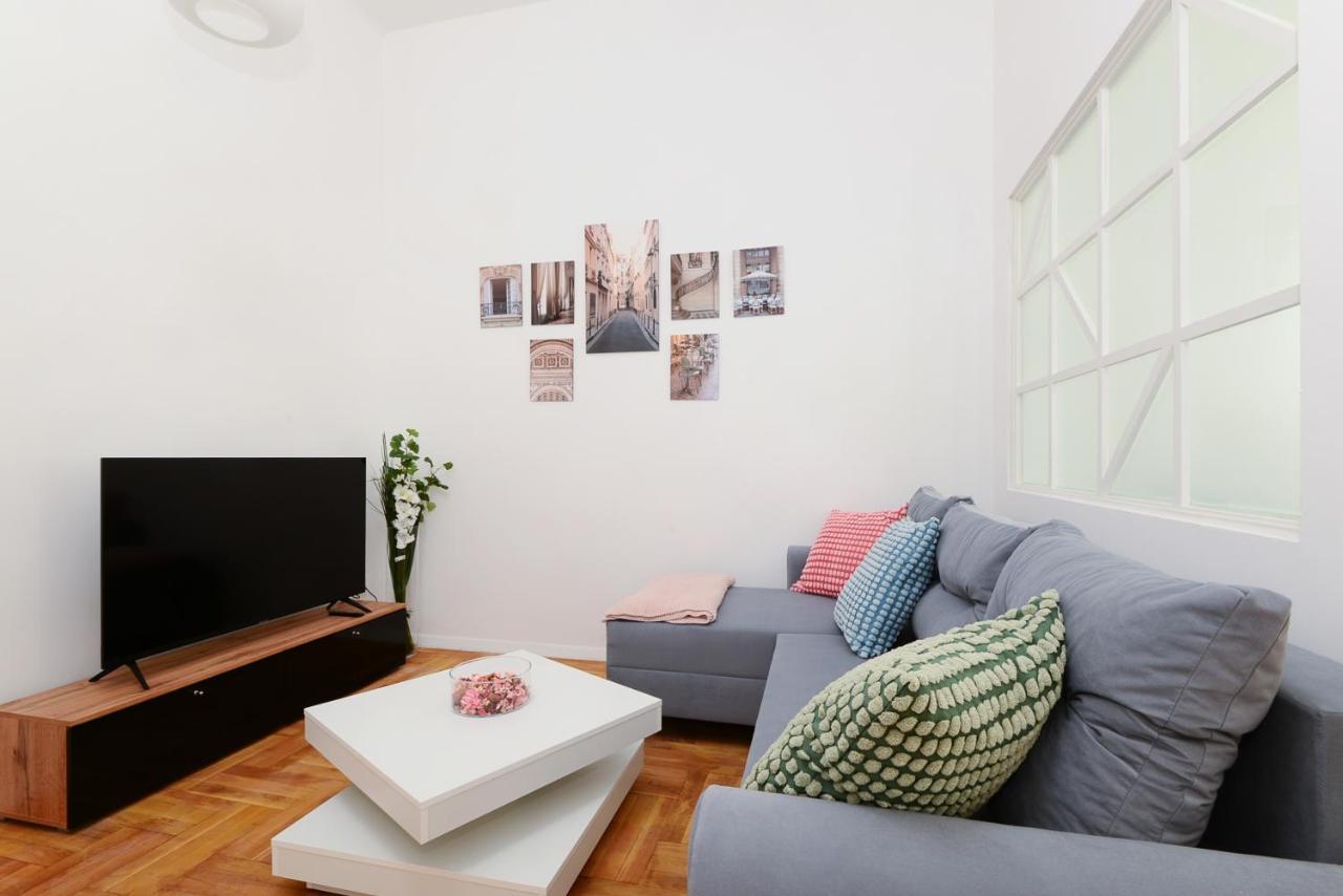 Akacfa 7 Two Bedroom Central Apartment บูดาเปสต์ ภายนอก รูปภาพ